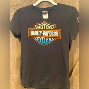 Women’s authentic Harley Davison shirt